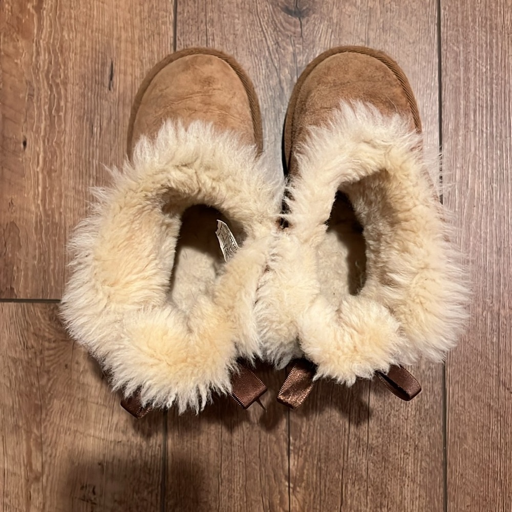 UGG Mini Bailey Bow II Boot for Toddler Girl, size 10 - Picture 7 of 16